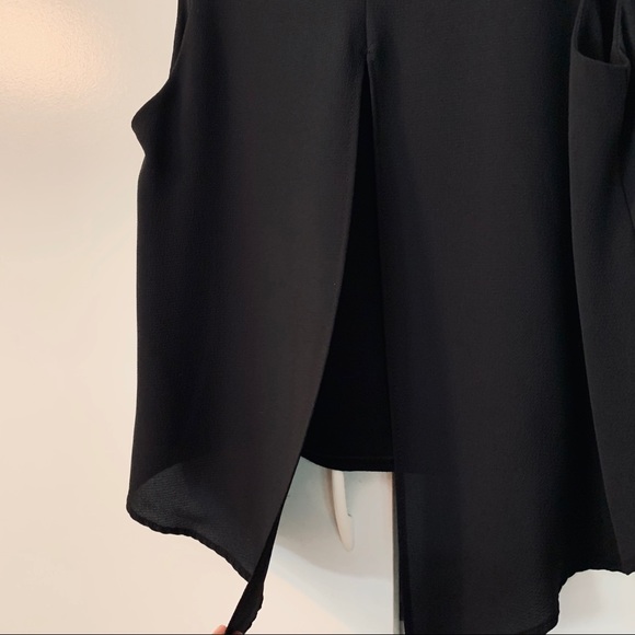 ♦️ Fab’rik sleeveless black top with split ba… - Picture 5 of 7